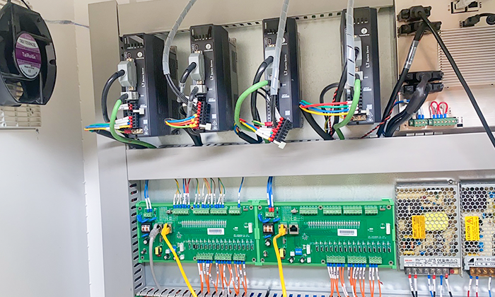 Troubleshooting of CNC servo drives